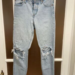 Levi's Distressed Light Denim wedge Boyfriend Jeans